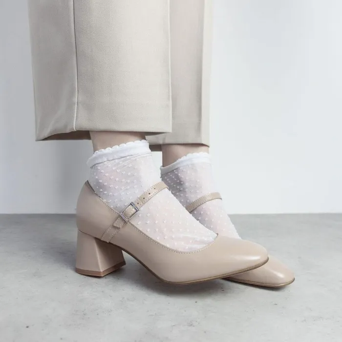 Women Moda In Pelle Court Shoes Fawwn Cameo Leather