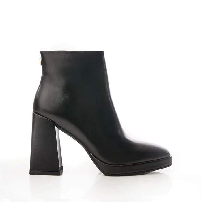 Women Moda In Pelle Heeled And Wedge Boots Marrienne Black Porvair