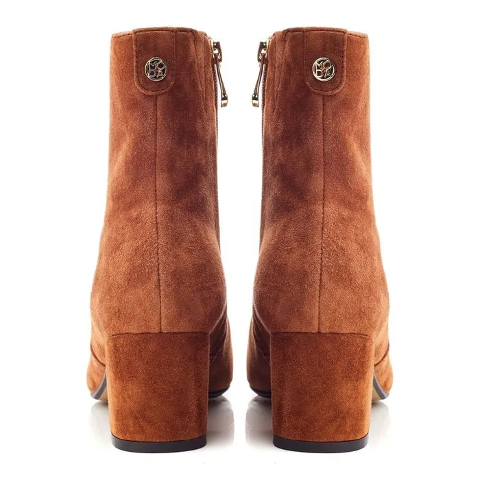 Women Moda In Pelle Heeled And Wedge Boots Otto Tan Suede