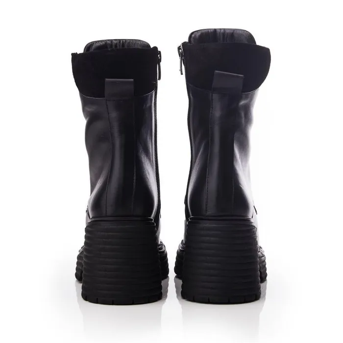 Women Moda In Pelle Heeled And Wedge Boots Shoon Sh Arenal Black Leather