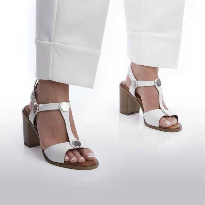 Women Moda In Pelle Heeled Sandals Lusia Off White Leather