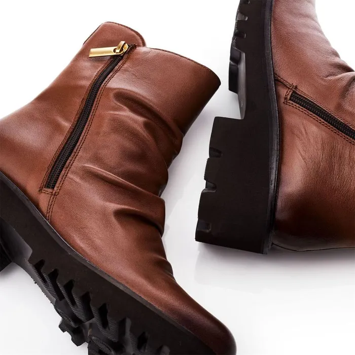 Women Moda In Pelle Riding And Flat Boots Calandra Tan Leather