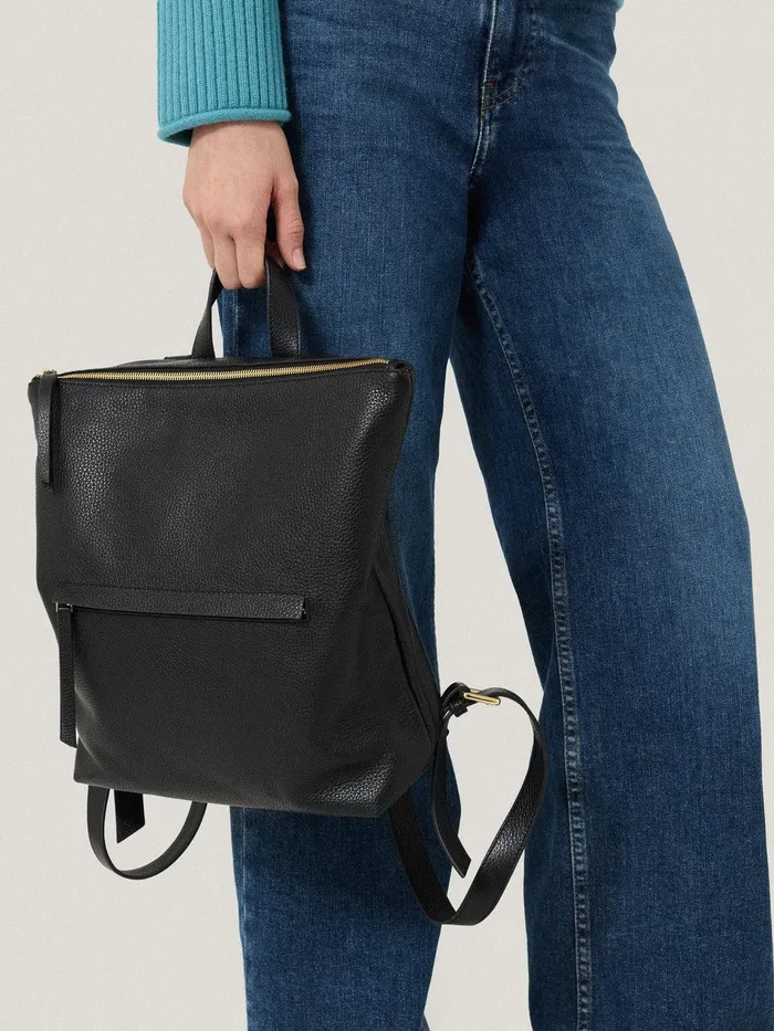 Women Pebble Leather Backpack Black Jigsaw Bags