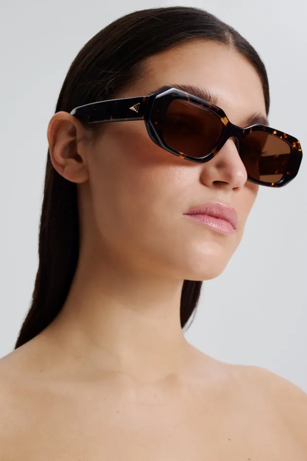 Women ST BOLD RECTANGLE SUNGLASSES TORTSHELL Eyewear Scanlan Theodore